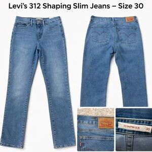 Levi's 312 Shaping Slim Jeans in Light Blue Denim